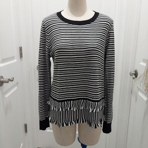 Lord and Taylor black and white Long Sleeves Round Neckline Size Large